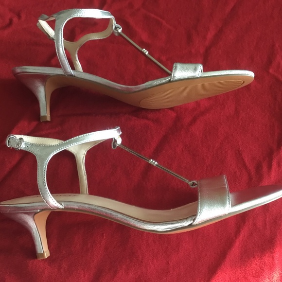 Nine West Sandals Size 8.5 M * New * - Picture 1 of 3